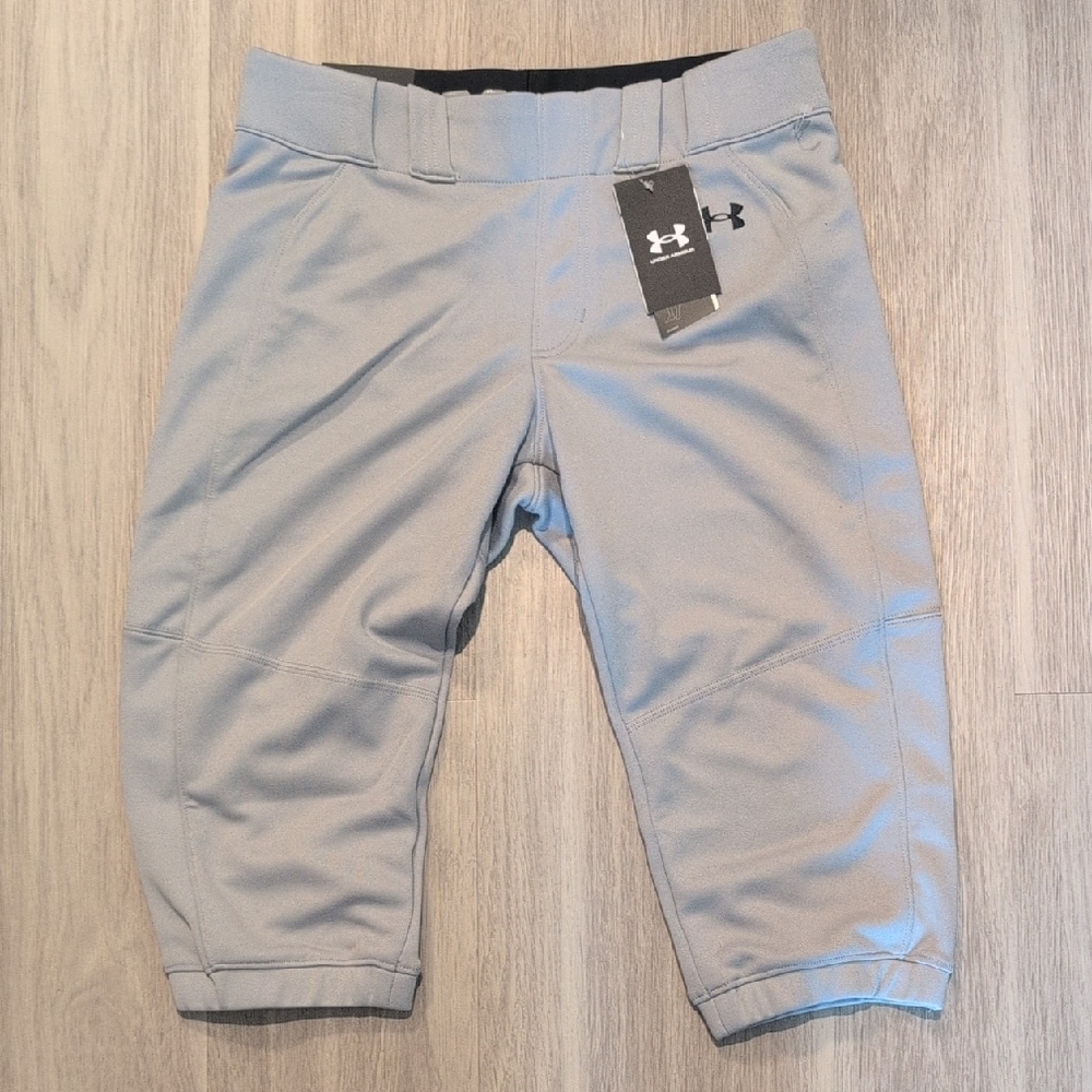 Under Armour Light Gray Sports Capris